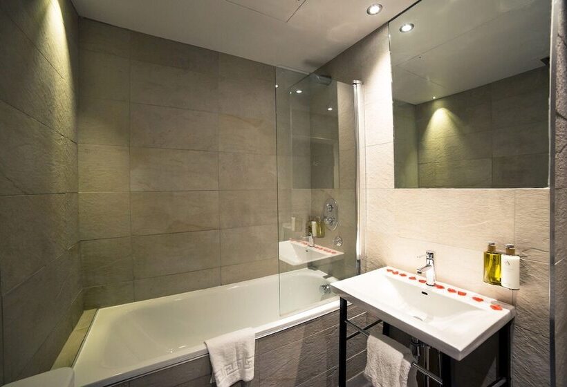 豪华房间, Grey Street