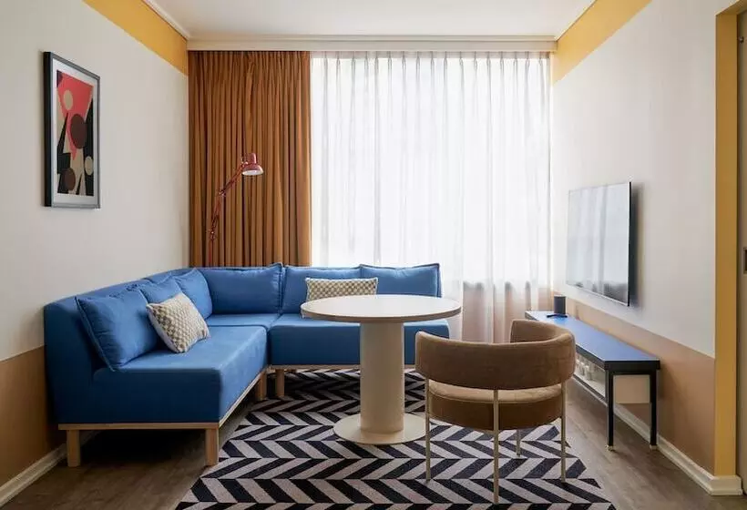 スイート, Laneways By Ovolo