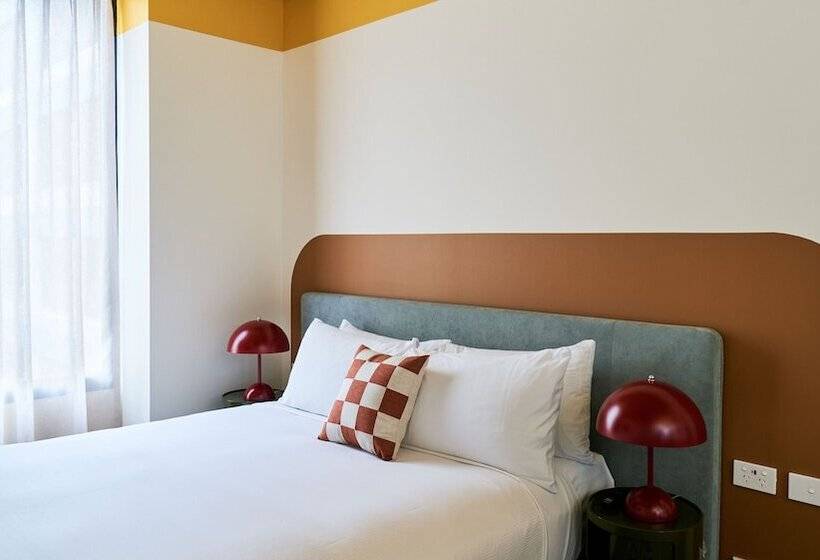 جناح, Laneways By Ovolo