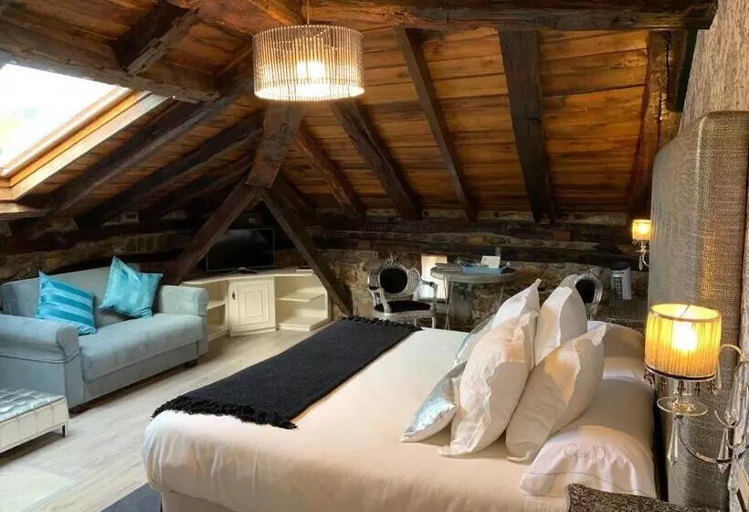 سوئیت با وان آب گرم, Akla Hotel Palacio Torre De Ruesga