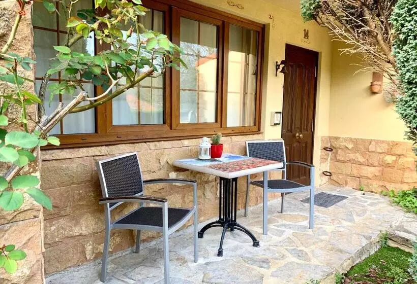 سوئیت جونیور با تراس, Akla Hotel Palacio Torre De Ruesga