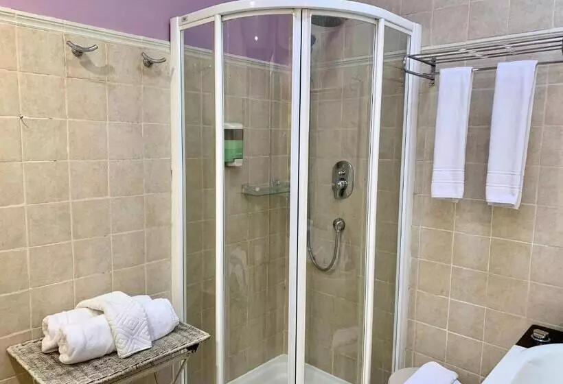 سوئیت جونیور با تراس, Akla Hotel Palacio Torre De Ruesga