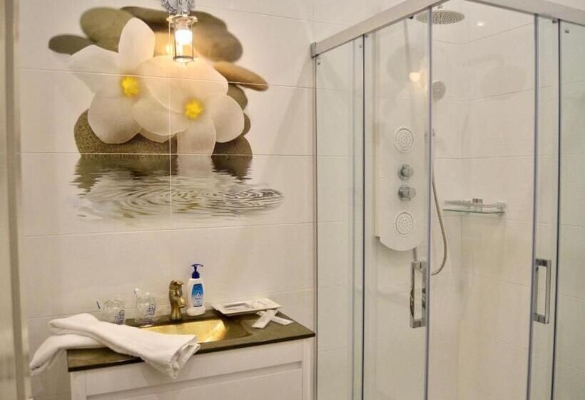 デラックススイート, Akla Hotel Palacio Torre De Ruesga