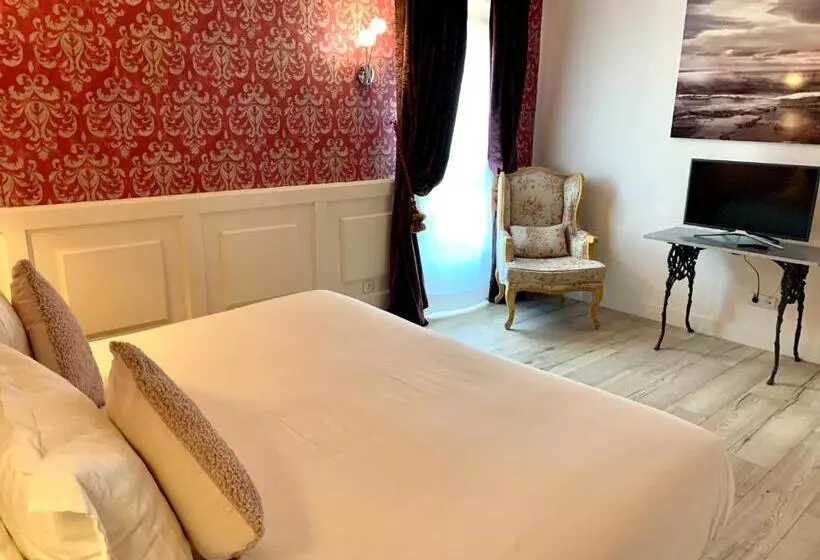 سوئیت جونیور با تراس, Akla Hotel Palacio Torre De Ruesga