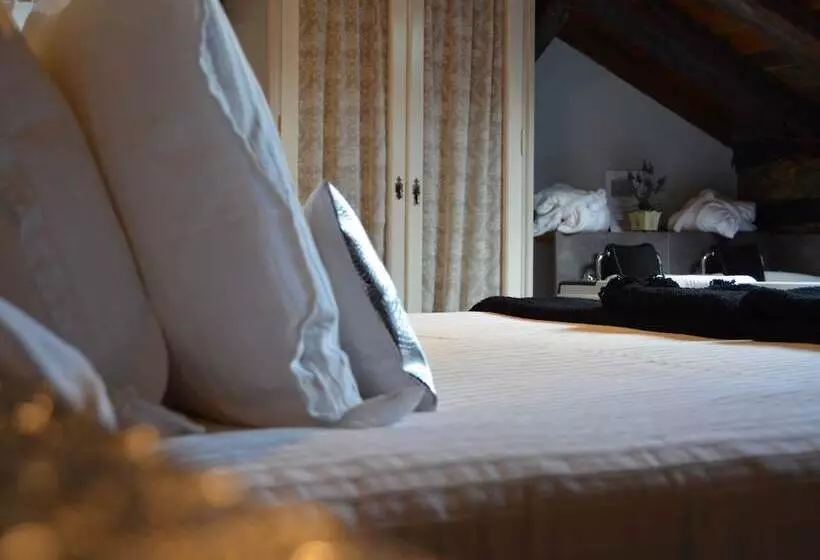 سوئیت با وان آب گرم, Akla Hotel Palacio Torre De Ruesga