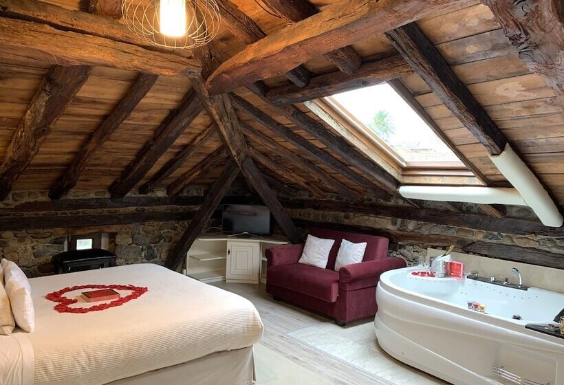 자쿠지 스위트, Akla Hotel Palacio Torre De Ruesga