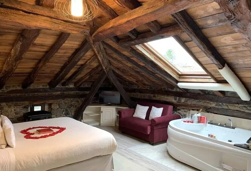 سوئیت با وان آب گرم, Akla Hotel Palacio Torre De Ruesga