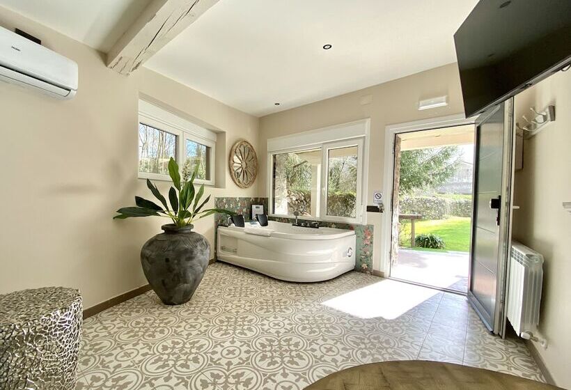 패밀리 스위트, Akla Hotel Palacio Torre De Ruesga