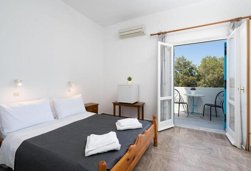 海景标准间带阳台, Porto Villa