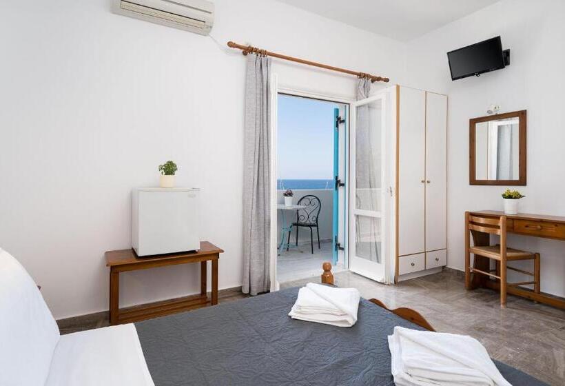 海景标准间带阳台, Porto Villa