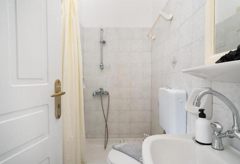 海景标准间带阳台, Porto Villa