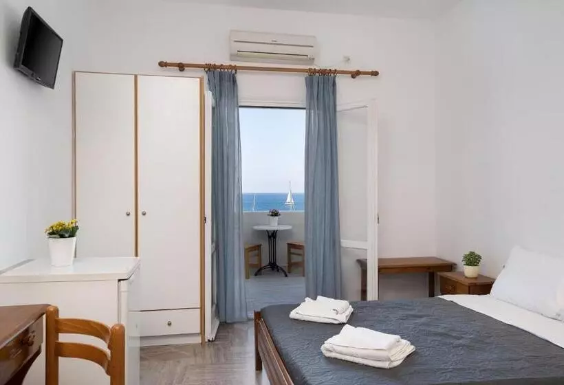Standard Kolmen Hengen Huone, Porto Villa