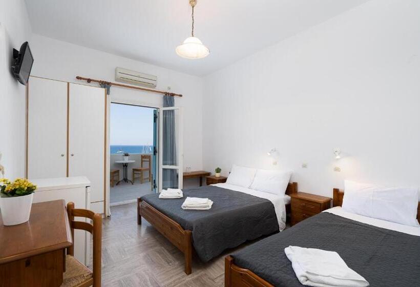 스탠다드 트리플 룸, Porto Villa