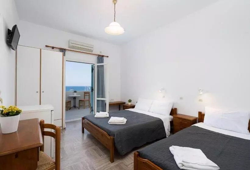 Standard Kolmen Hengen Huone, Porto Villa