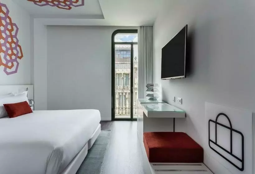اتاق استاندارد با بالکن, Room Mate Carla