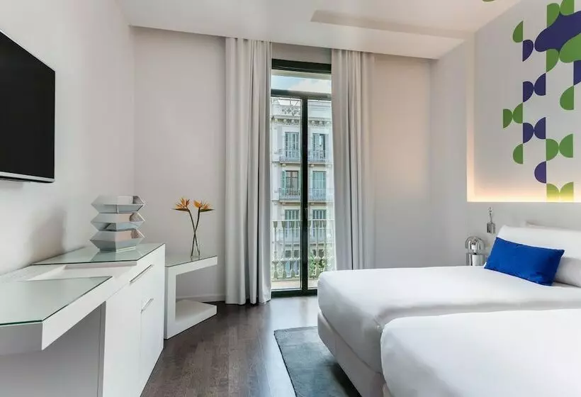 اتاق استاندارد با بالکن, Room Mate Carla