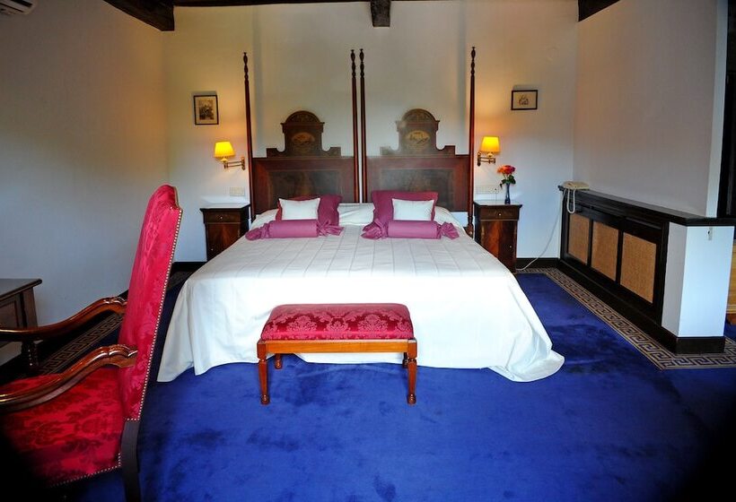 غرفة قياسية, Nuevo San Román De Escalante