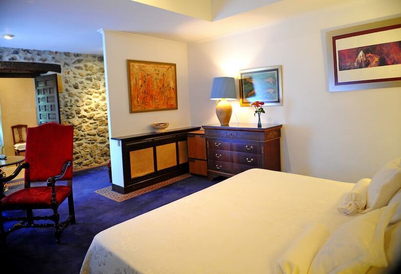 غرفة قياسية, Nuevo San Román De Escalante