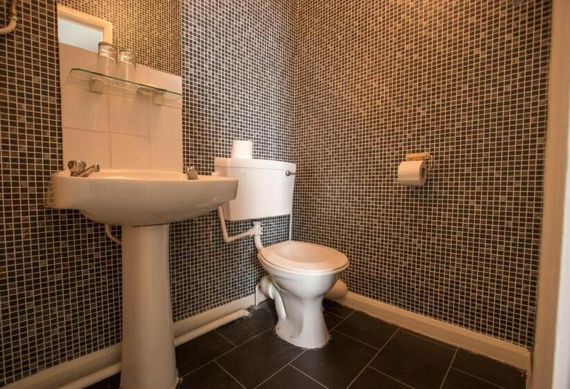 家庭间, The Carlton