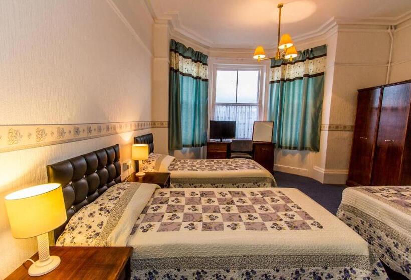 家庭海景房, The Carlton