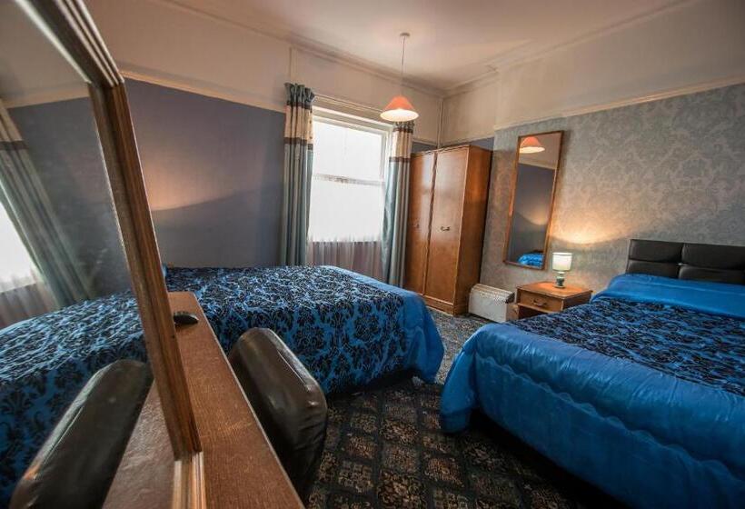 豪华家庭房间, The Carlton