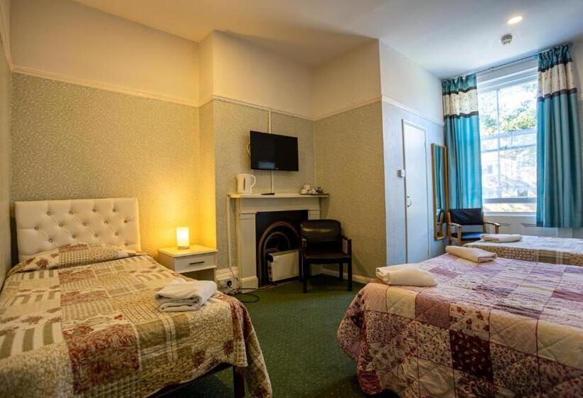 家庭海景房, The Carlton