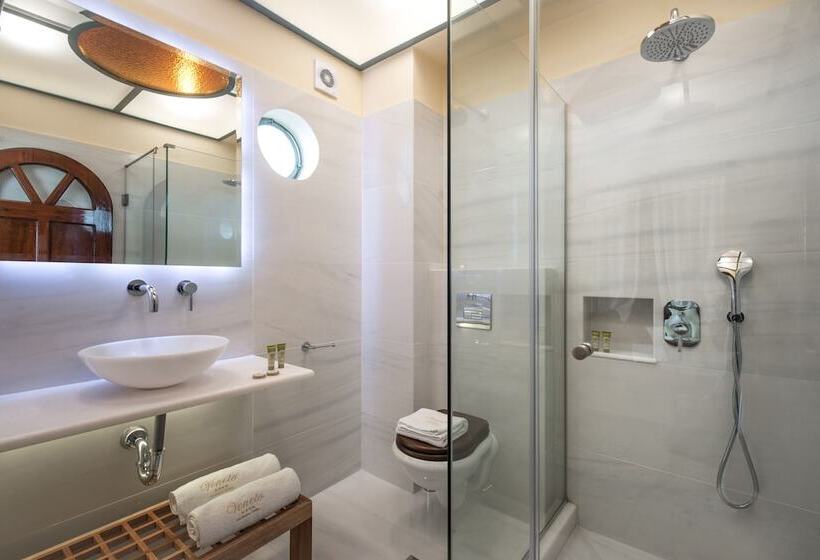 جناح, Veneto Boutique