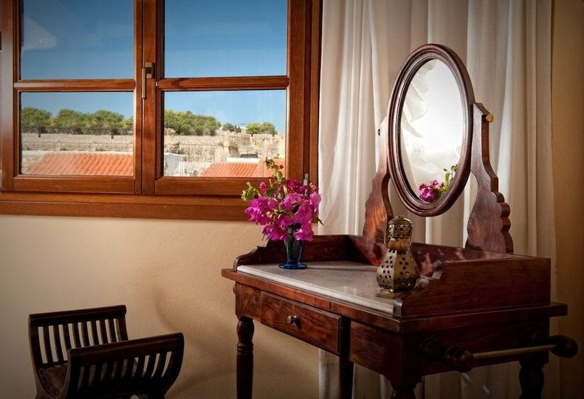 جناح, Veneto Boutique