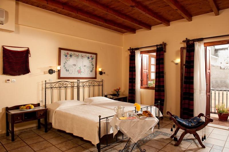 جناح جونيور, Veneto Boutique