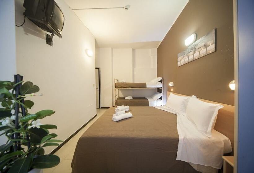 غرفة قياسية رباعية, Adria Mare Beach