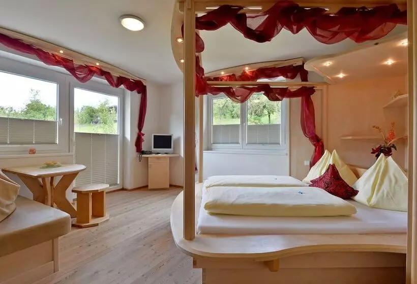 スタンダードルーム, Bed & Breakfast Landhaus Strasser