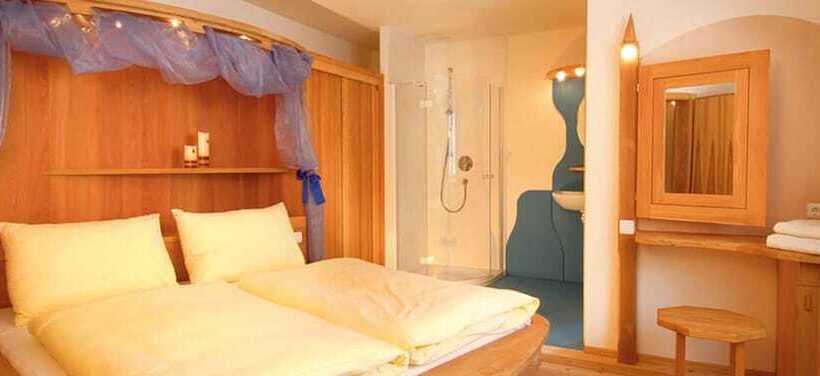 اتاق استاندارد, Bed & Breakfast Landhaus Strasser