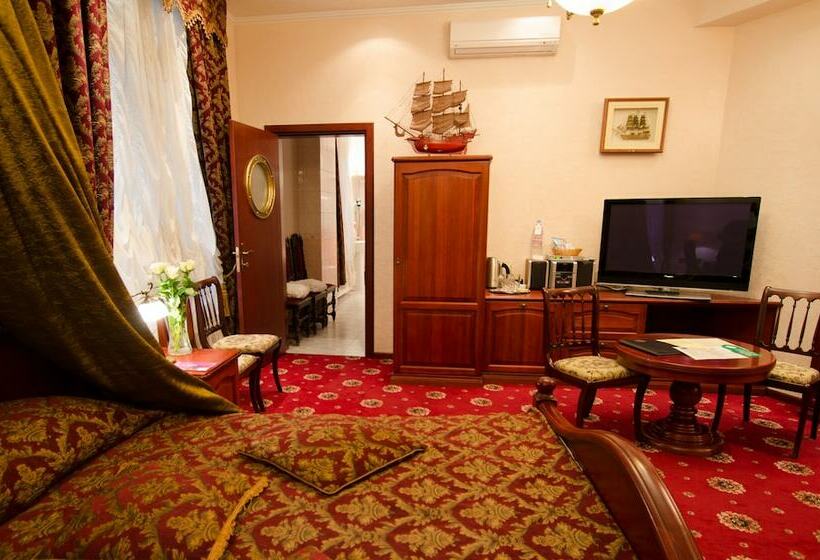 سوییت, Boutique Hotel Monte Kristo