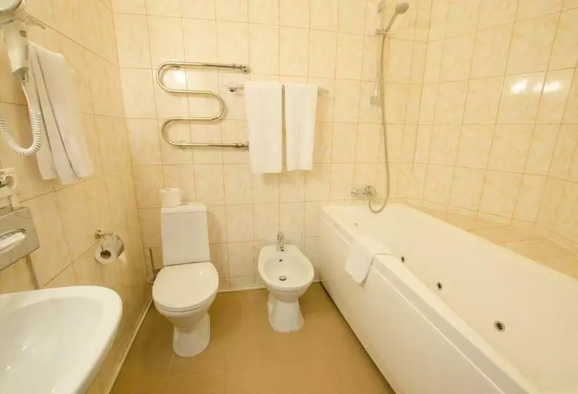 سوئیت جونیور با ماساژ آبی, Boutique Hotel Monte Kristo