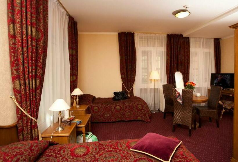 اتاق استاندارد سه نفره, Boutique Hotel Monte Kristo