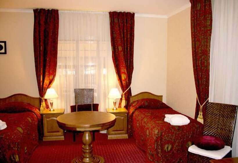 اتاق استاندارد سه نفره, Boutique Hotel Monte Kristo