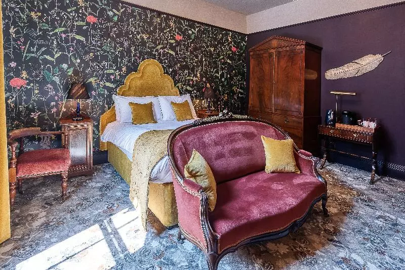 اتاق لوکس, Clementine S Guest House