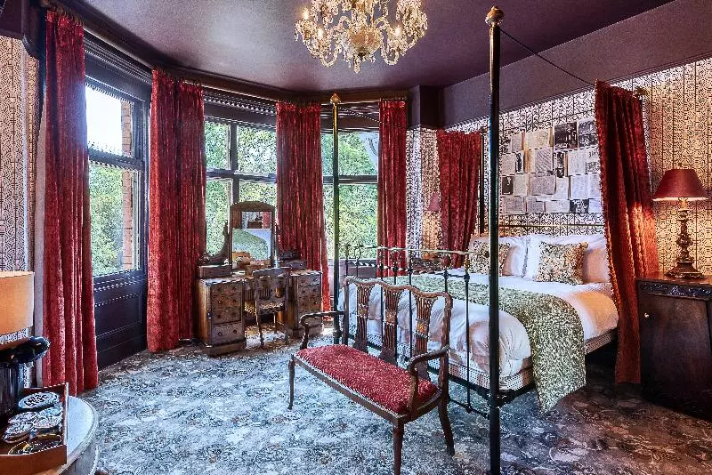 اتاق استاندارد, Clementine S Guest House