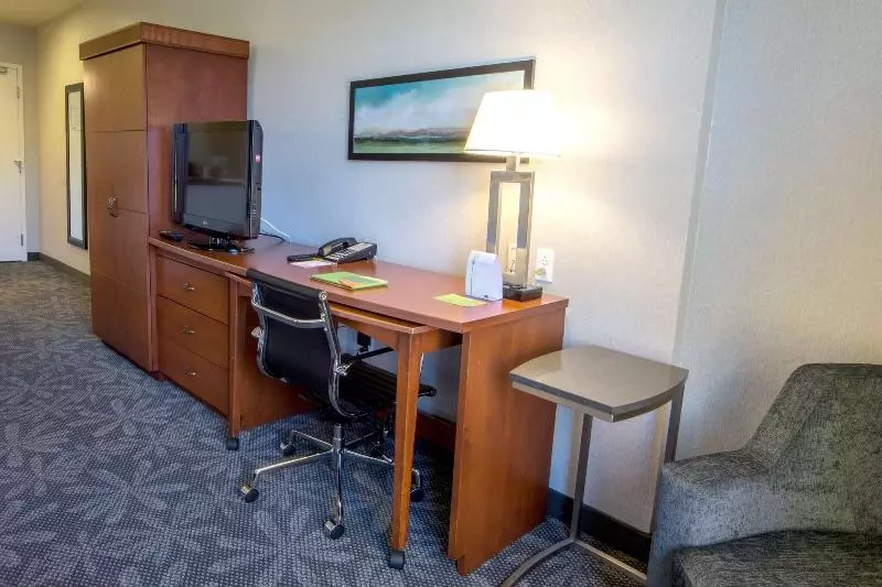 اتاق استاندارد با چشم‌انداز, Courtyard By Marriott St. John S Newfoundland