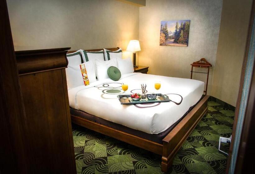 キングサイズベッドのスタンダードルーム, Deerfoot Inn And Casino