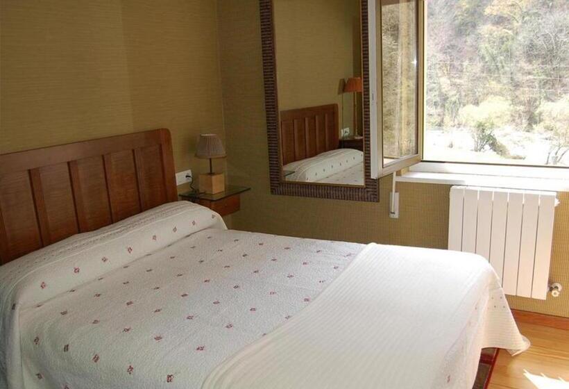 غرفة قياسية رباعية, Del Alto Sella