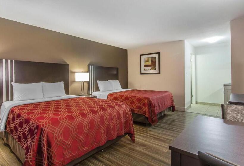 غرفه قياسيه سريرين مزدوجين, Econo Lodge Inn & Suites