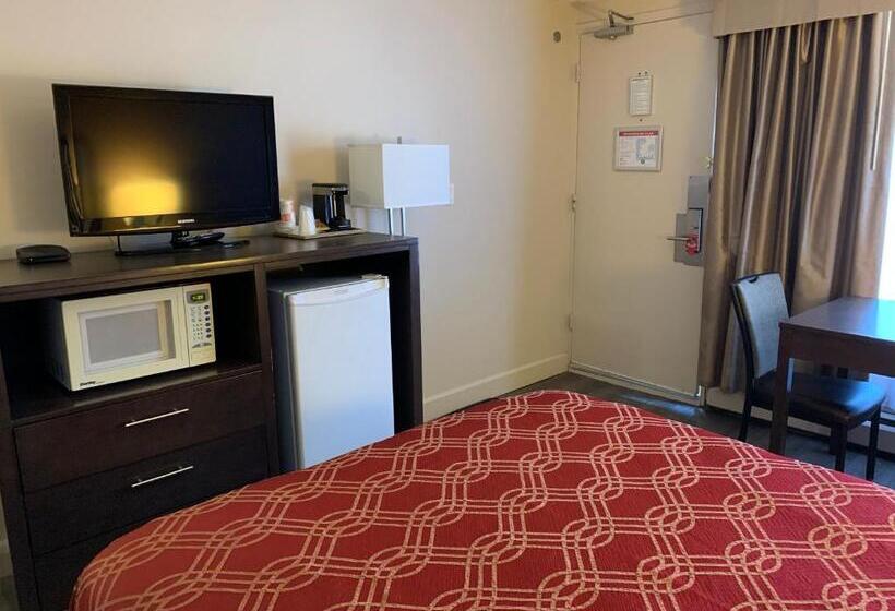 标准间, Econo Lodge Inn & Suites