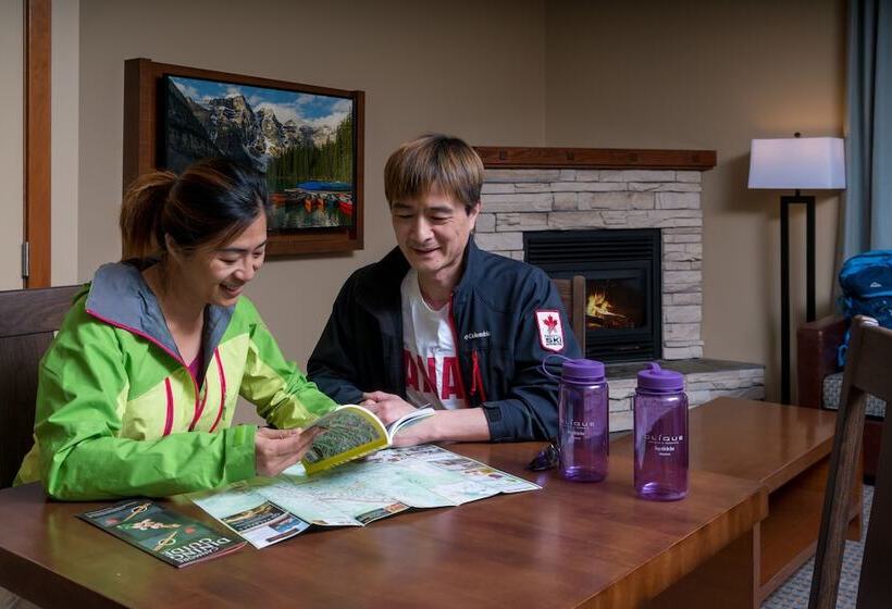 스위트, Falcon Crest Lodge By Clique