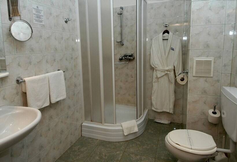 古典房间, Giuseppe