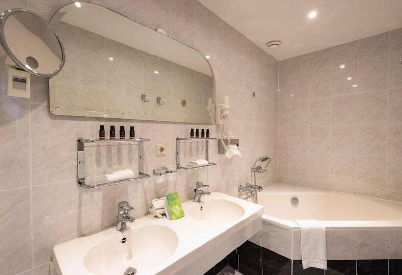 Люкс Superior, Grand Hotel En Résidence De Draak