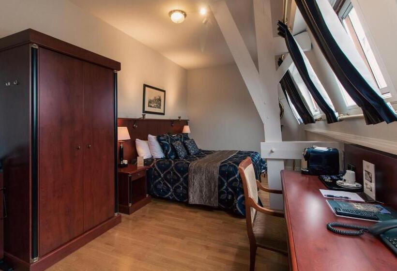 Номер Deluxe, Grand Hotel En Résidence De Draak