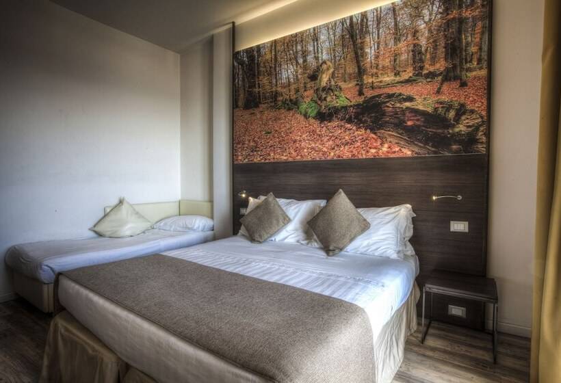 高级三人间, Life