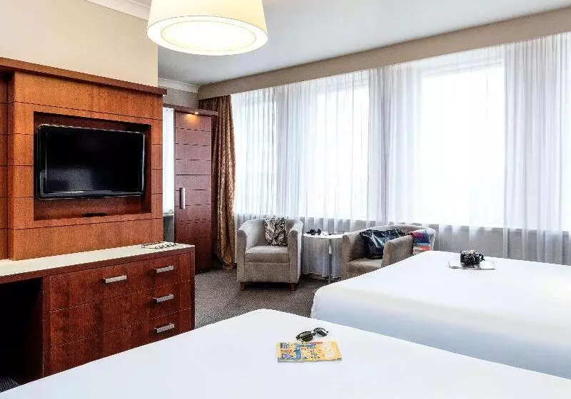 اتاق کلاسیک خانوادگی, Mercure Bristol Holland House