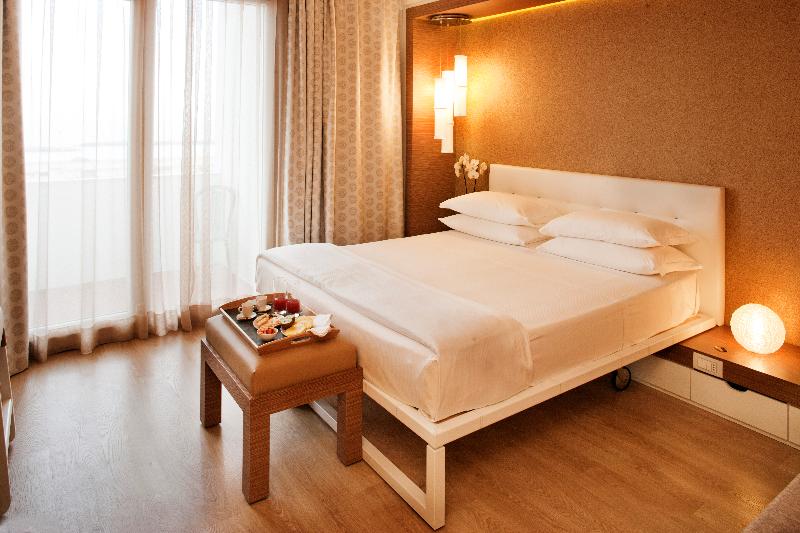 Номер Стандарт Вид на Море с Балконом, Oxygen Lifestyle